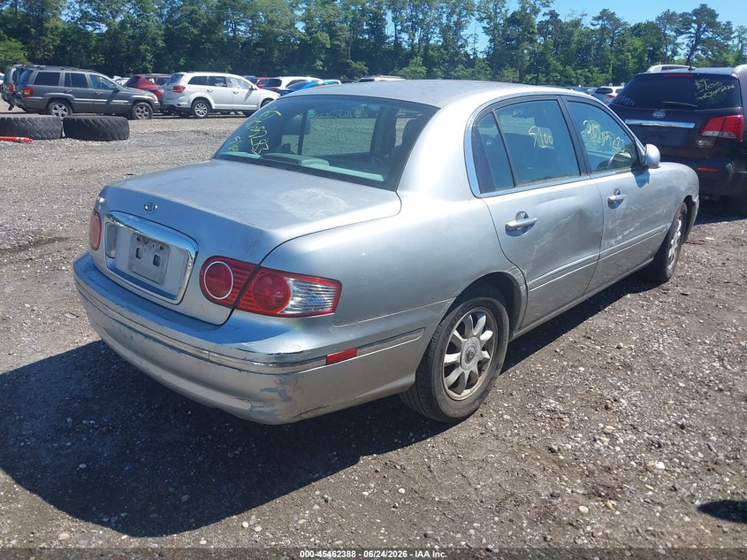 2004 KIA AMANTI auction photo 4