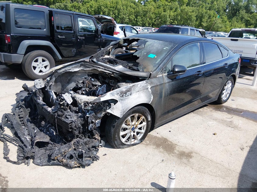 2016 FORD FUSION auction photo 2