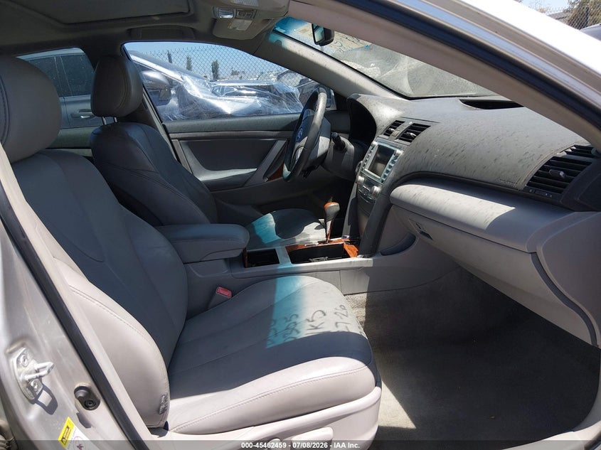 2009 TOYOTA CAMRY auction photo 5