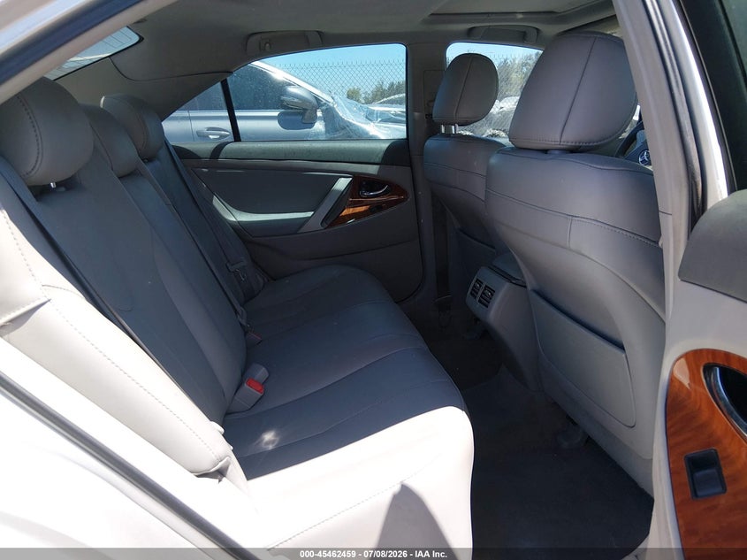 2009 TOYOTA CAMRY auction photo 8