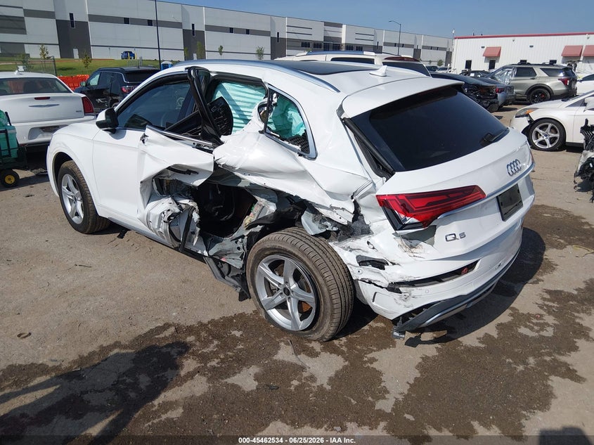 Vin: wa1aaafy8m2037712, lot: 45960647, audi q5 premium 45 tfsi quattro s tronic 20213