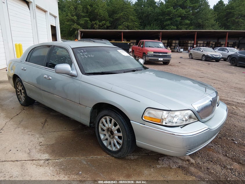 2007 LINCOLN TOWN CAR auction photo 1
