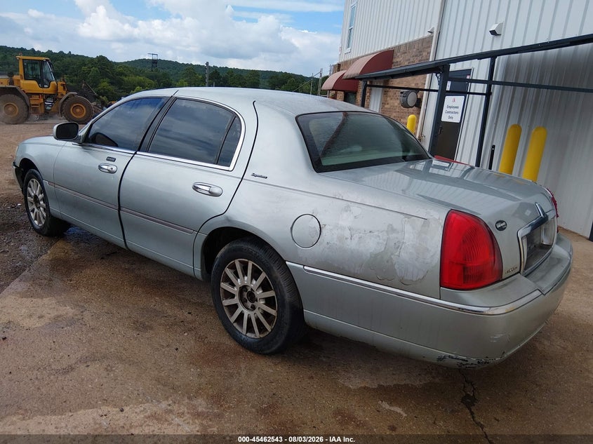 2007 LINCOLN TOWN CAR auction photo 3