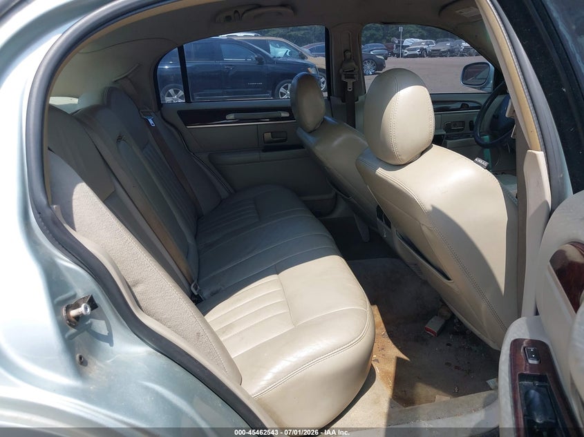 2007 LINCOLN TOWN CAR auction photo 8