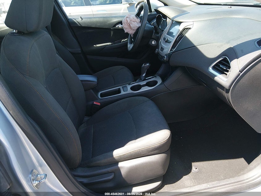 2017 CHEVROLET CRUZE auction photo 5