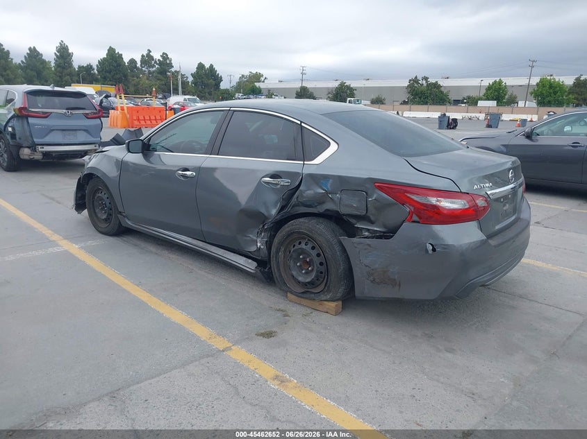 2018 NISSAN ALTIMA auction photo 3