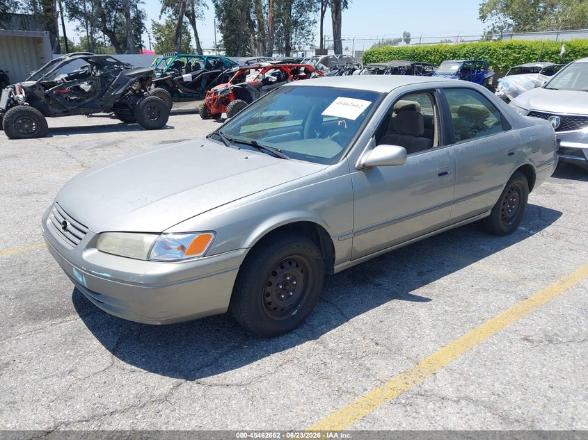 1998 Toyota Camry Le JT2BG22K7W0159260 photo 1