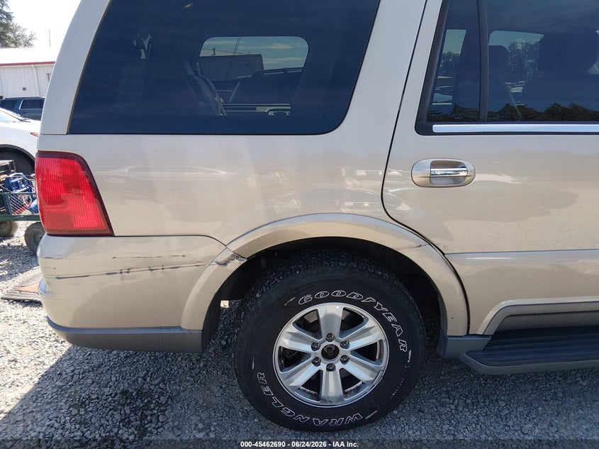 2004 Lincoln Navigator VIN: 5LMFU28R04LJ43525 Lot: 45462690