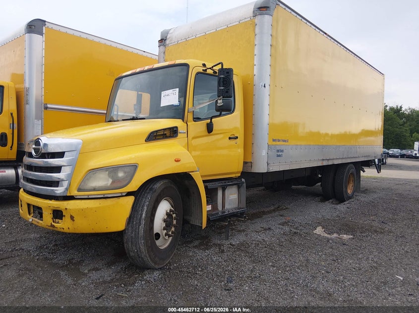 5PVNE8JT3F4S56326 2015 Hino 258/268 photo 1