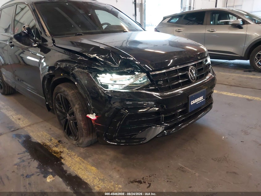 2022 VOLKSWAGEN TIGUAN auction photo 6