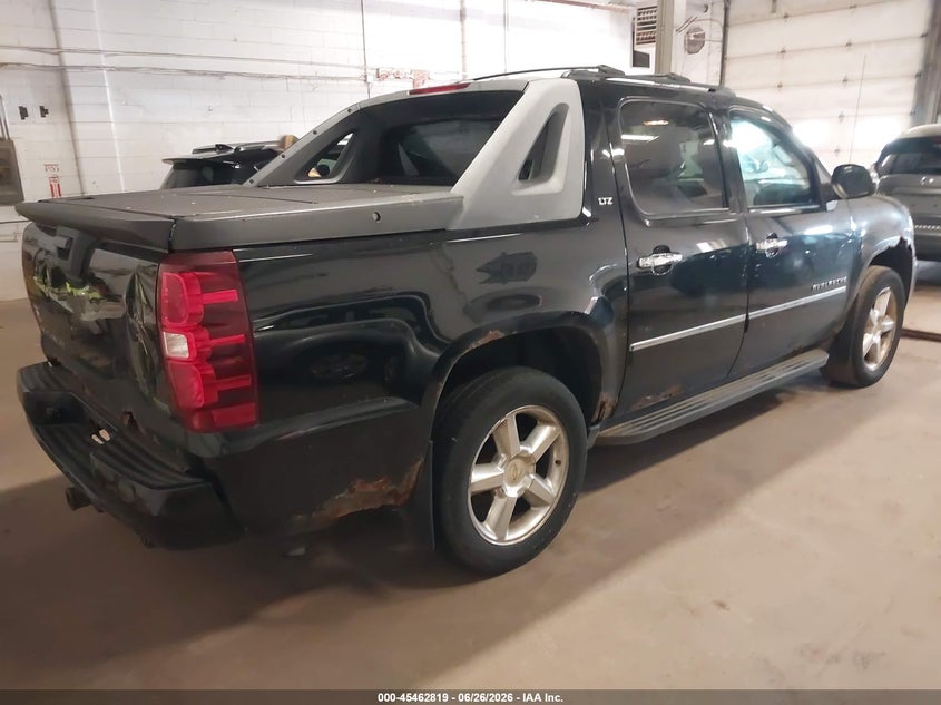 2011 CHEVROLET AVALANCHE 1500 auction photo 4