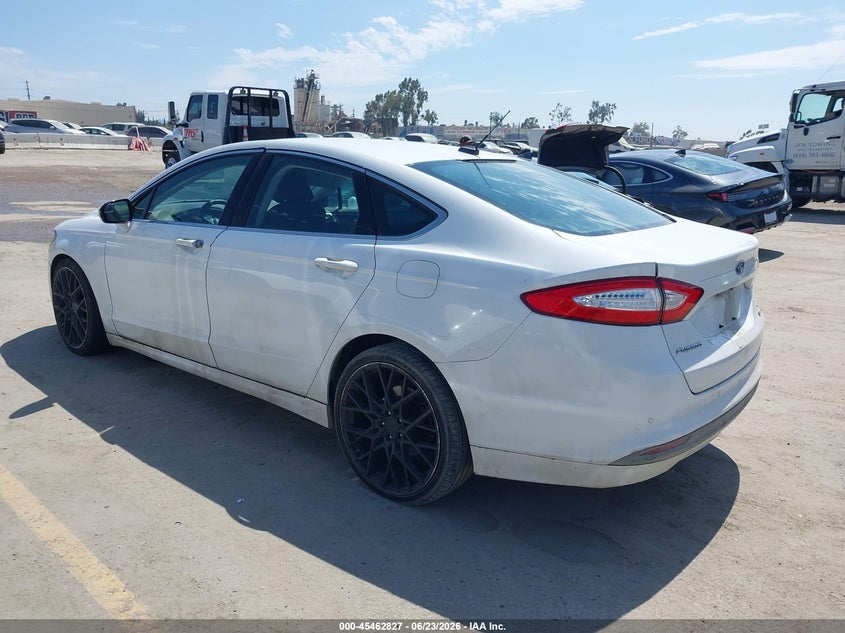 Vin: 1fa6p0hd4f5126456, lot: 45960940, ford fusion se 20153