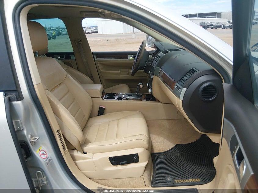 2009 VOLKSWAGEN TOUAREG 2 auction photo 5