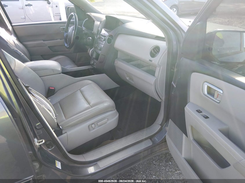 2015 HONDA PILOT auction photo 5