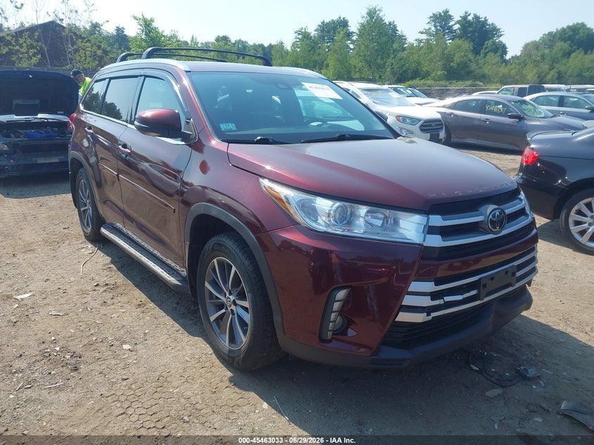 2018 TOYOTA HIGHLANDER XLE