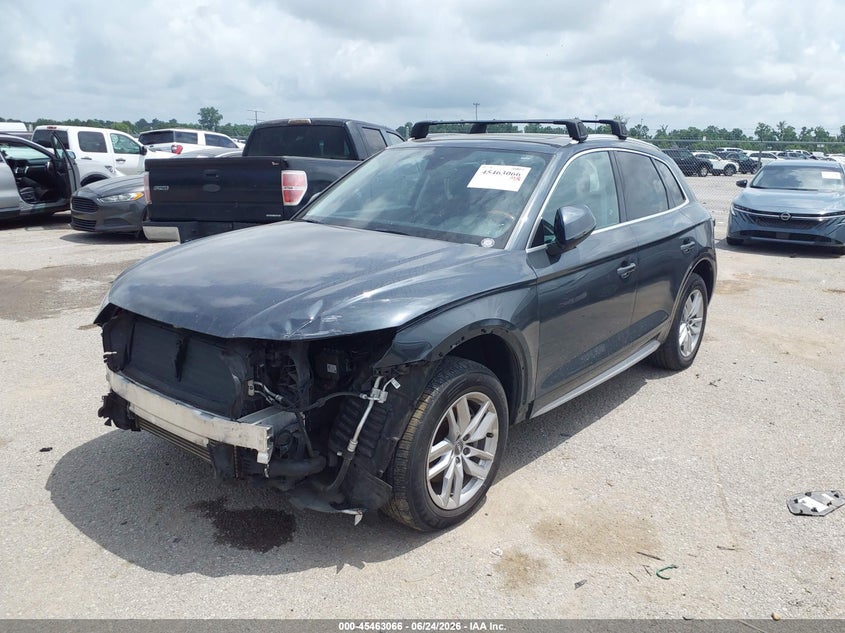 2020 Audi Q5 Premium 45 Tfsi Quattro S Tronic/Titanium Premium 45 Tfsi Quattro S Tronic WA1ANAFY0L2031695 photo 1