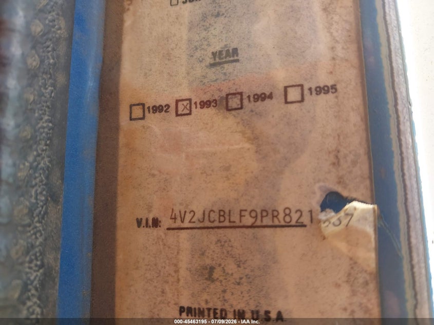 1993 WHITE/GMC CONVENTIONAL auction photo 8