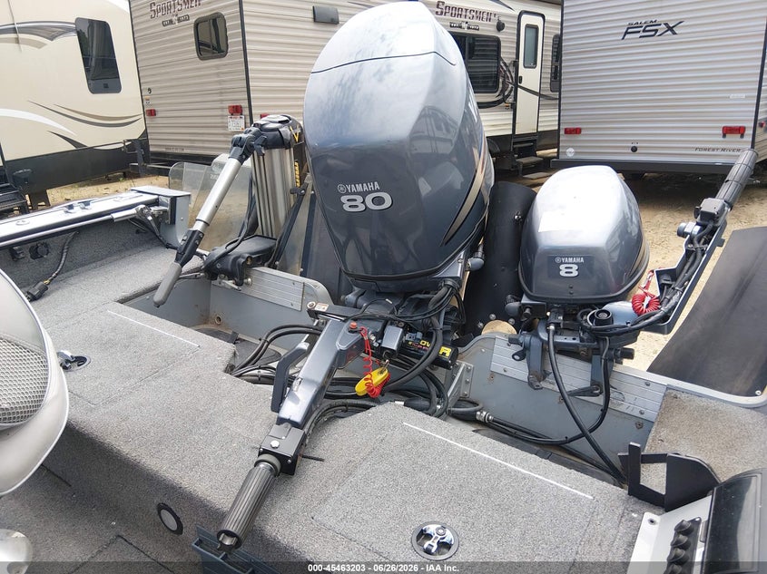 2003 LUND 17' auction photo 7