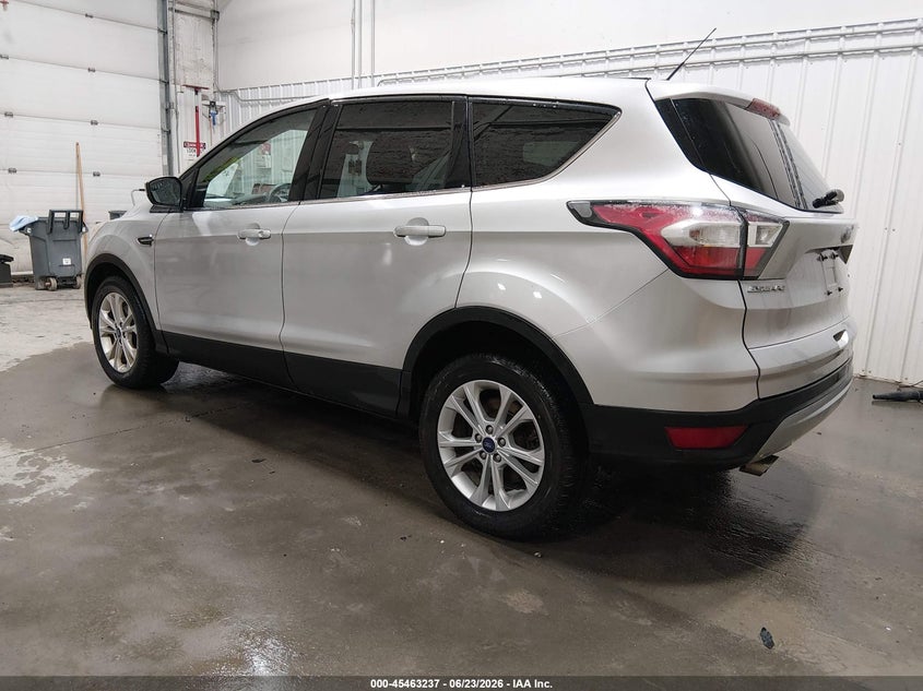 Vin: 1fmcu9gd6hua41344, lot: 45961374, ford escape se 20173