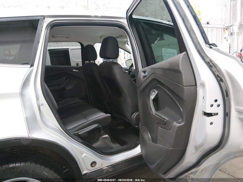 2017 FORD ESCAPE auction photo 8
