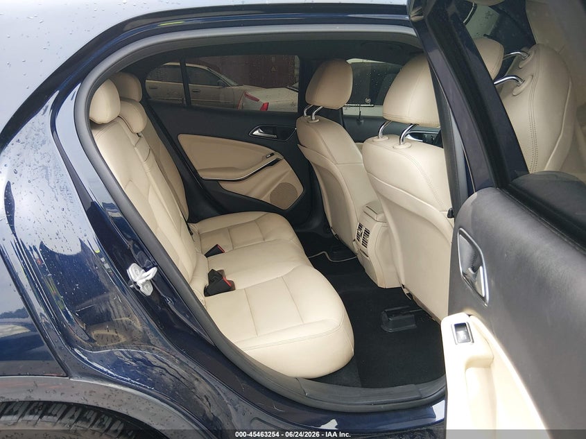 2017 MERCEDES-BENZ GLA 250 auction photo 8