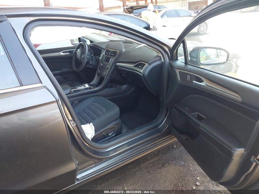 2018 FORD FUSION auction photo 5