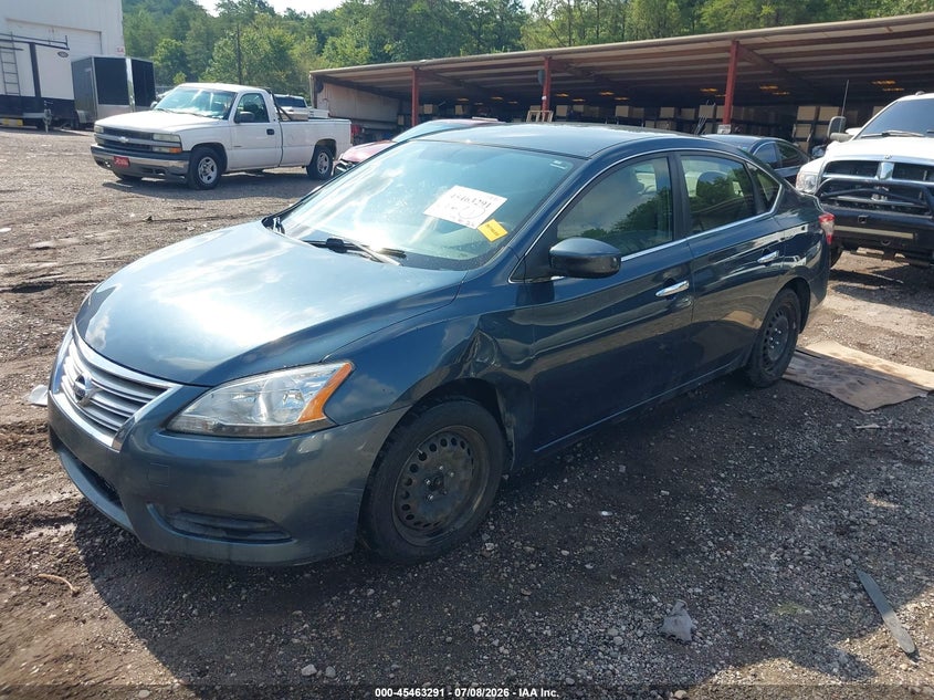 2013 Nissan Sentra, Normal Wear & Tear, IAAI, VIN 3N1AB7AP0DL686104 — photo 2
