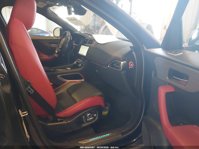 2018 JAGUAR F-PACE auction photo 5