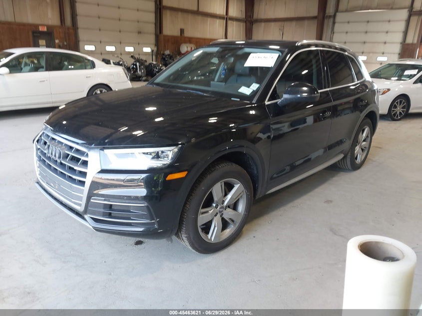 Vin: wa1bnafy4j2043074, lot: 45961758, audi q5 2.0t premium/2.0t tech premium 20182