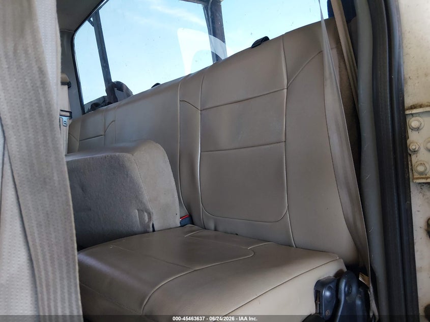2005 FORD F-350 auction photo 6