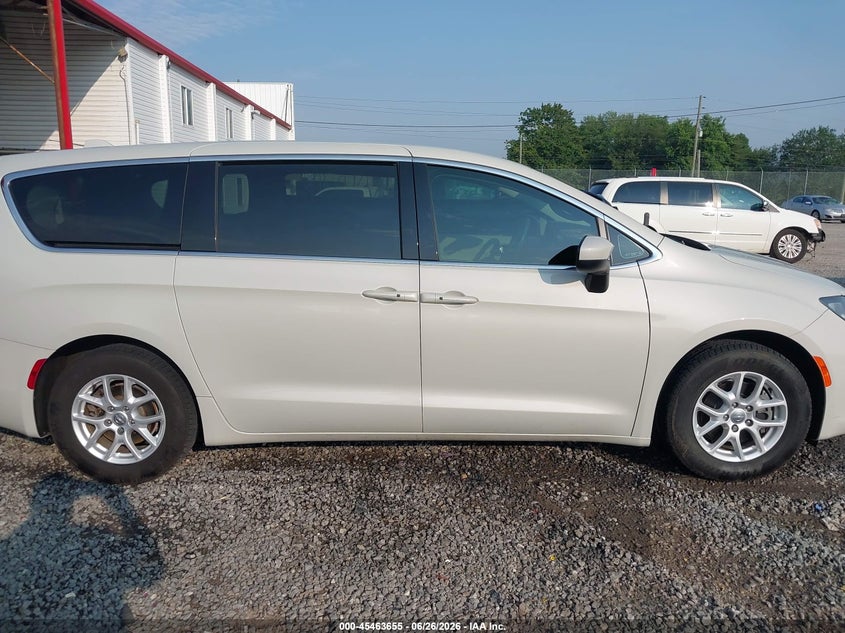 CHRYSLER PACIFICA 2017 VIN 2C4RC1DG9HR633593