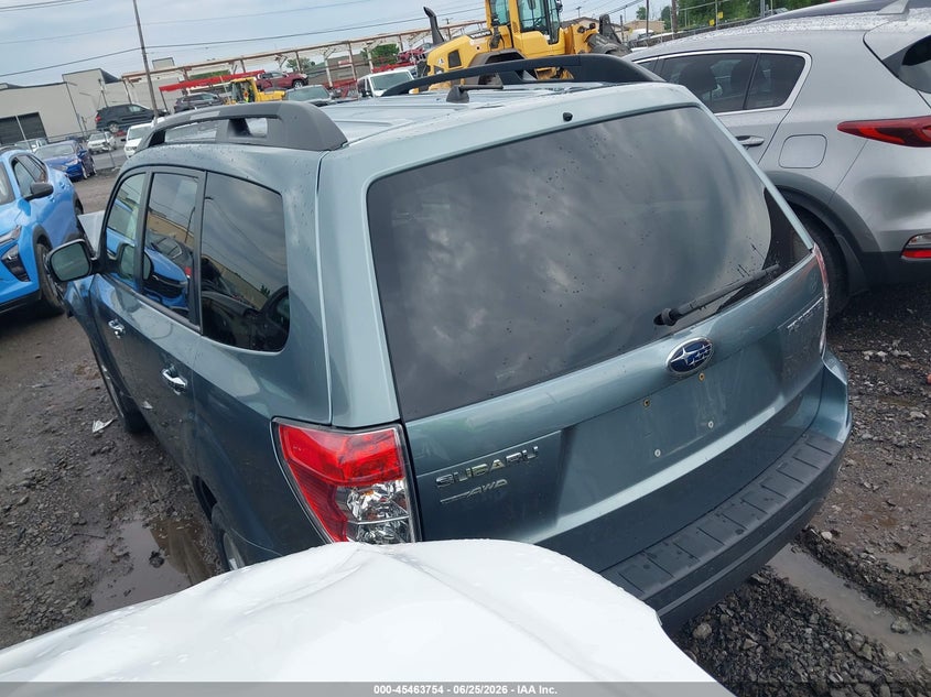 2010 SUBARU FORESTER auction photo 3