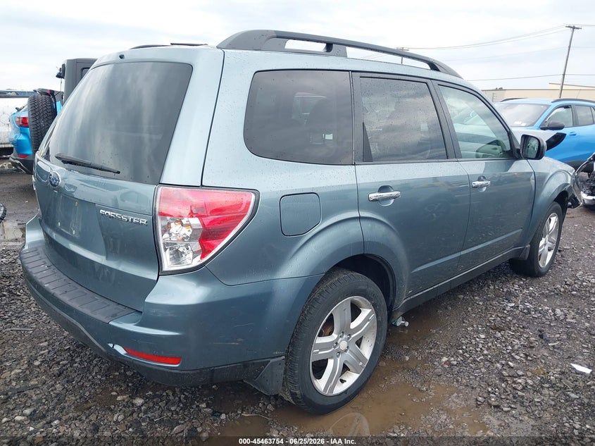2010 SUBARU FORESTER auction photo 4