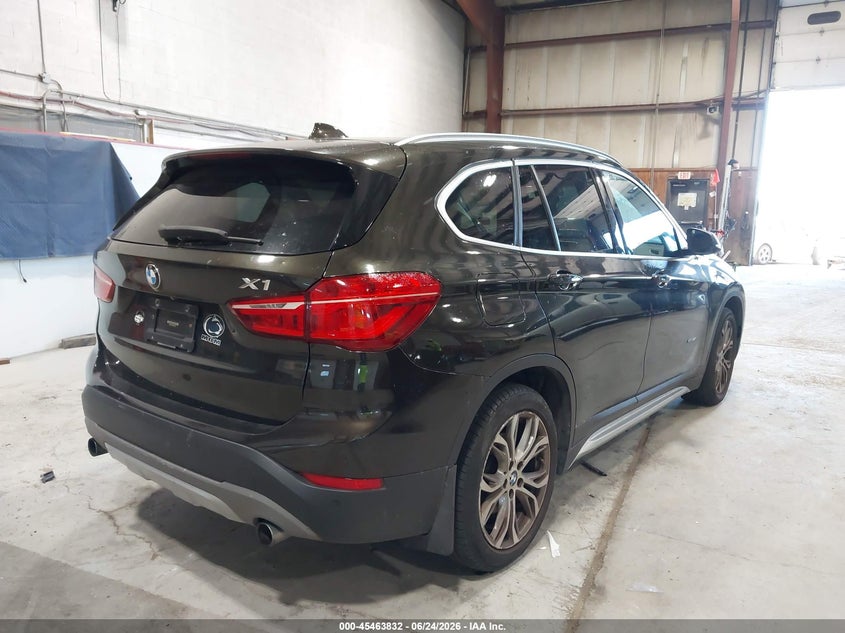2017 BMW X1 auction photo 4
