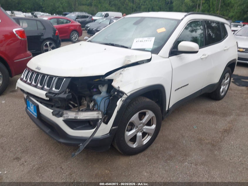 2018 Jeep Compass Latitude 4x4 3C4NJDBB1JT207218 photo 1