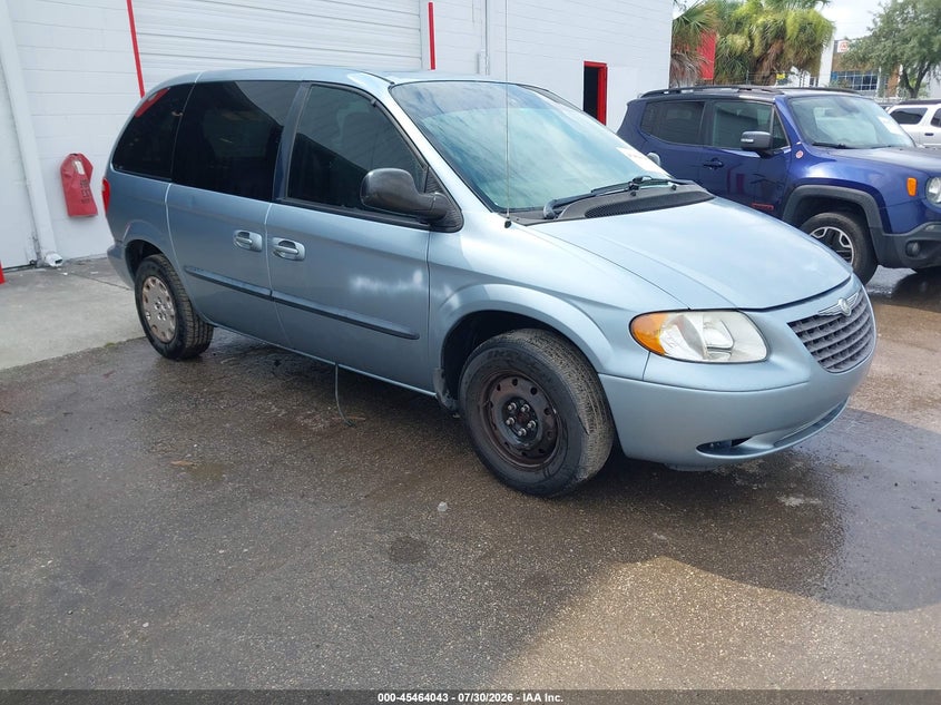2003 CHRYSLER VOYAGER LX