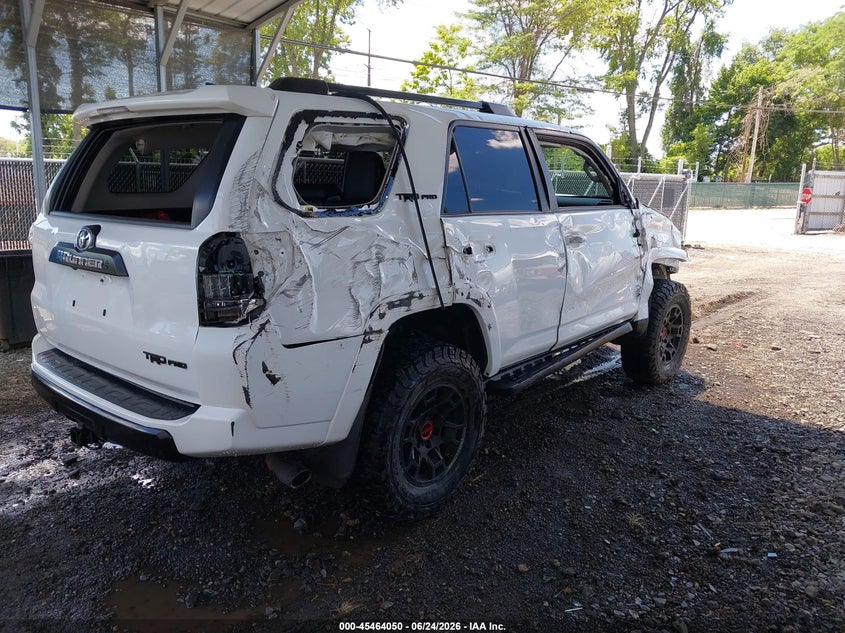 2021 TOYOTA 4RUNNER auction photo 4
