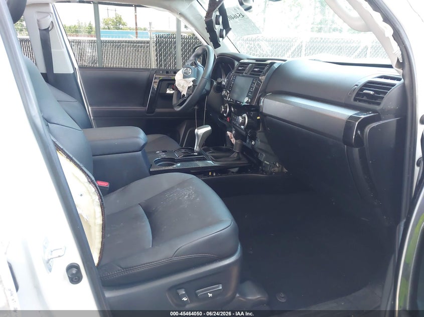2021 TOYOTA 4RUNNER auction photo 5
