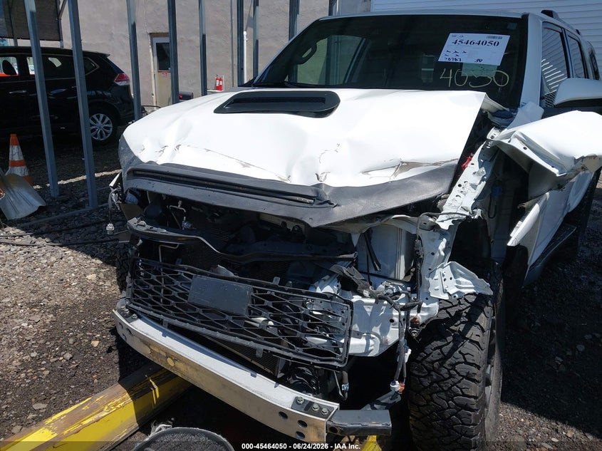 2021 TOYOTA 4RUNNER auction photo 6