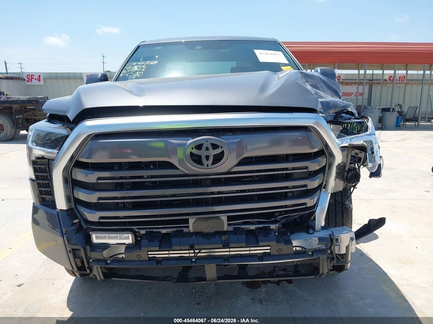 TOYOTA TUNDRA - zdjęcie 12