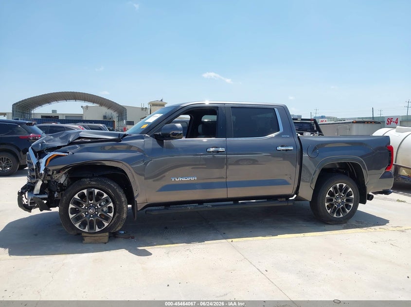 TOYOTA TUNDRA - zdjęcie 14