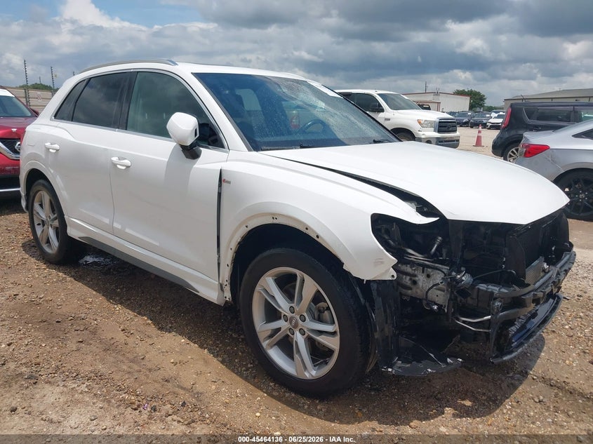 WA1EECF37L1009393 AUDI Q3 Photo 1