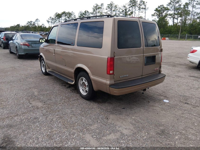 2004 GMC SAFARI auction photo 3