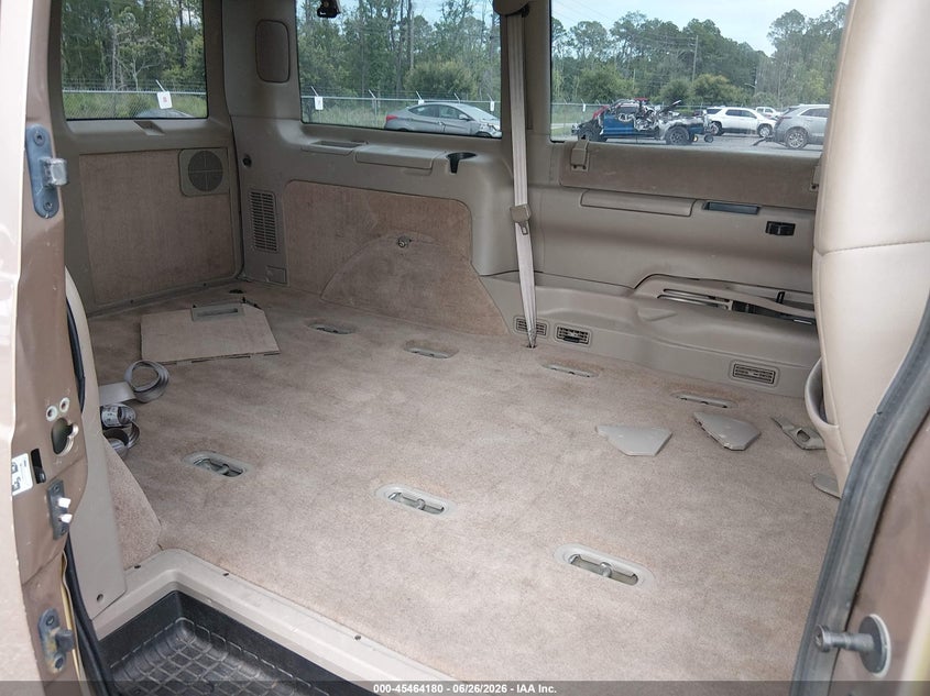 2004 GMC SAFARI auction photo 8