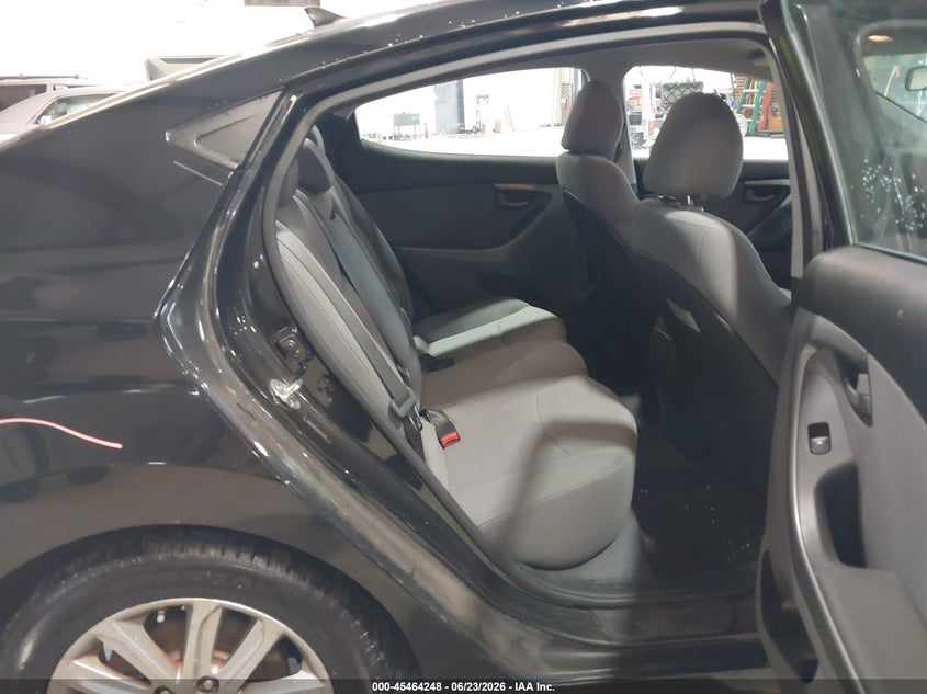 2014 HYUNDAI ELANTRA auction photo 8