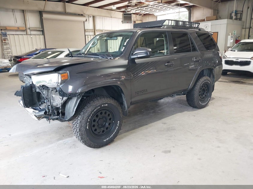 Vin: jtebu5jr6h5460569, lot: 45962422, toyota 4runner sr5 20172