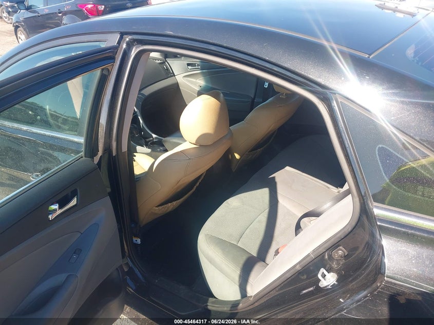 2014 HYUNDAI SONATA auction photo 8