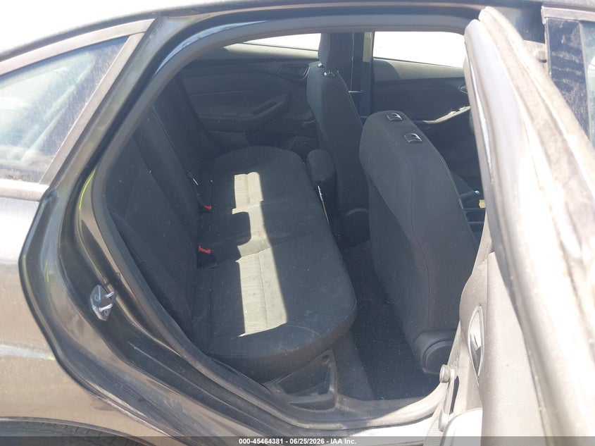 VIN 1FADP3E25JL254480 2018 FORD FOCUS S