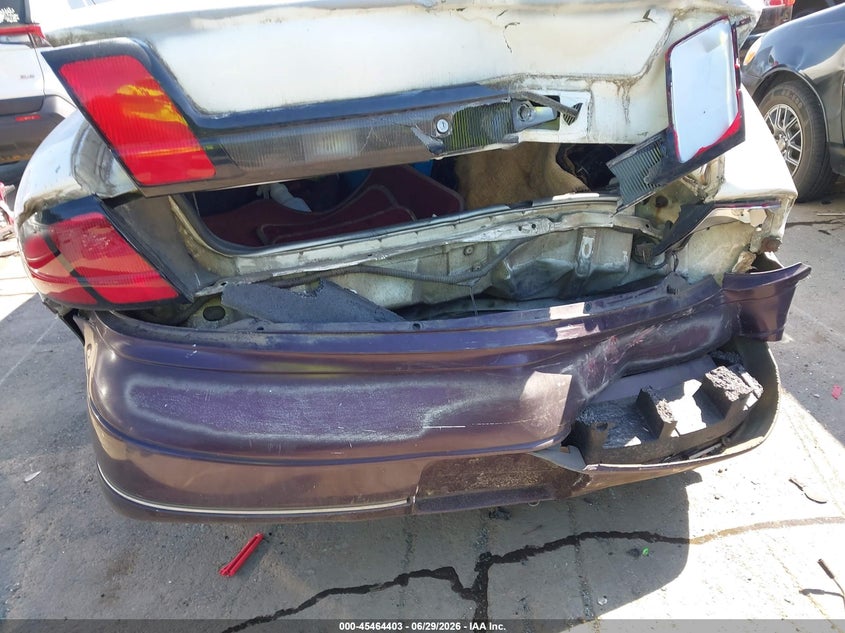 1995 CHEVROLET LUMINA auction photo 6