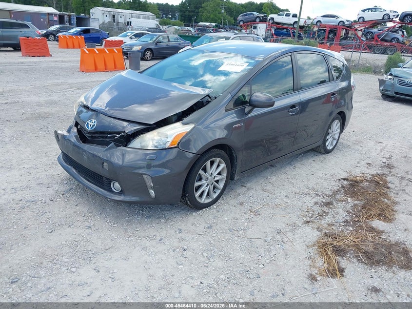2013 TOYOTA PRIUS V auction photo 2